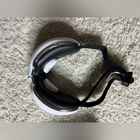 White Eye Massager - Picture 8 of 12